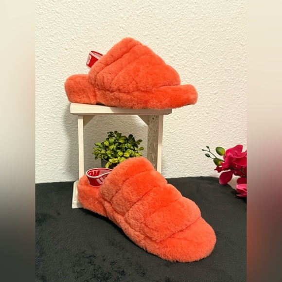 UGG Orange Fluffy Slippers Cozy Indoor Footwear - Picture 2 of 6